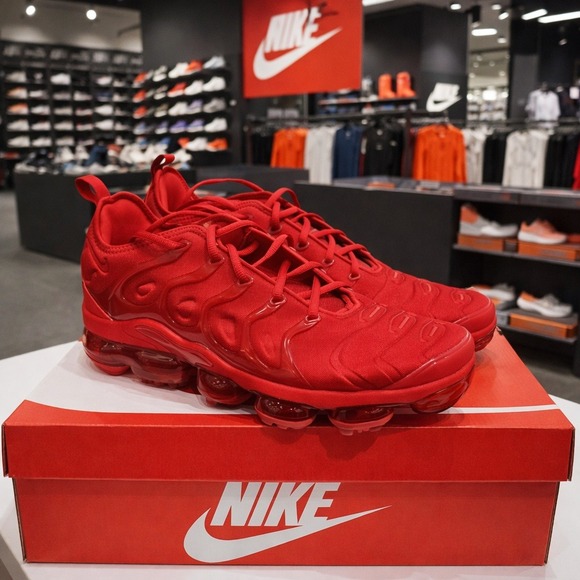 Shoes Air Vapormax Plus‎ Red Men Size 12 New main image 4